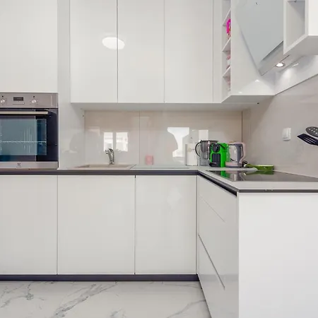 2 Bedroom Amazing In *